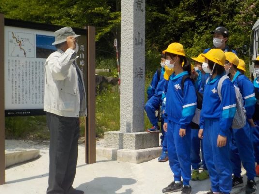 荒山峠について森杉さんに教えていただく