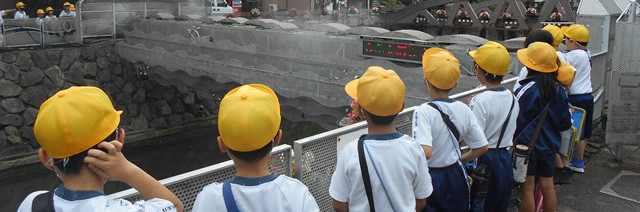 氷見市立比美乃江小学校