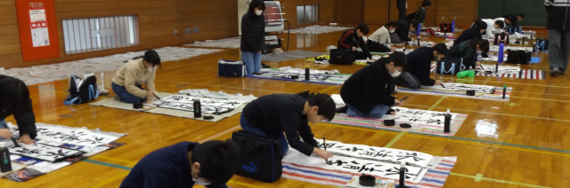 氷見市立比美乃江小学校
