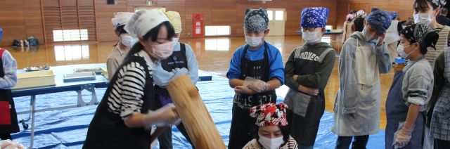 氷見市立比美乃江小学校