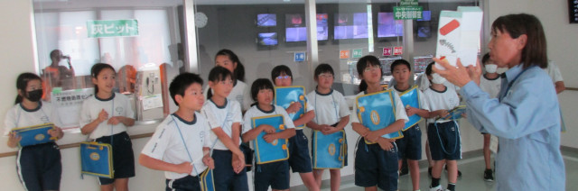 氷見市立比美乃江小学校