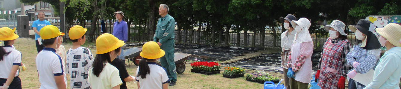 氷見市立十二町小学校