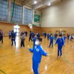 朝活動でなわとびを