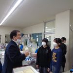 ６年生よりお届け物