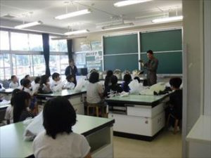 9月25日　山ぶどう収穫ジュース作り