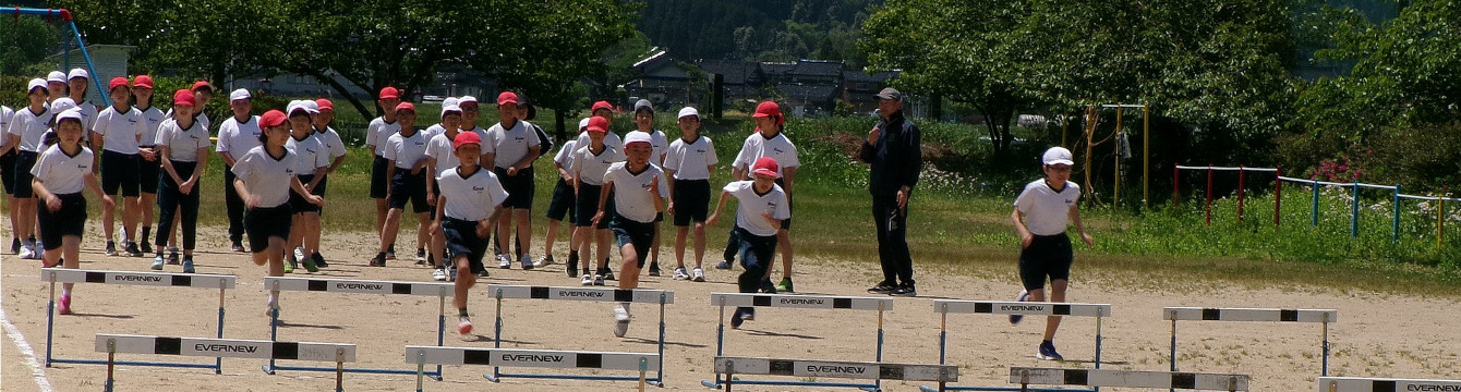 氷見市立湖南小学校