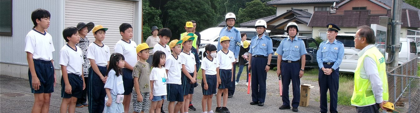 氷見市立湖南小学校