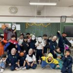 ハロウィンを楽しむ！（１年生）　★　１０月３１日（金）