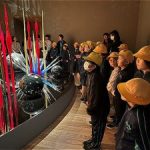 富山ガラス工房・富山ガラス美術館に校外学習に行ったよ。（３・４年生）