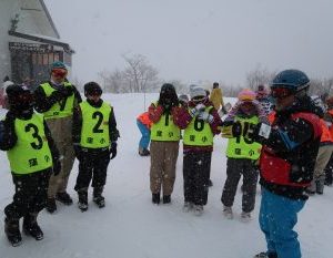 6年生スキー学習　IOX-AROSAスキー場