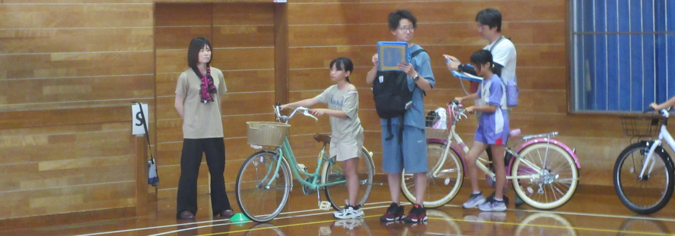 氷見市立窪小学校