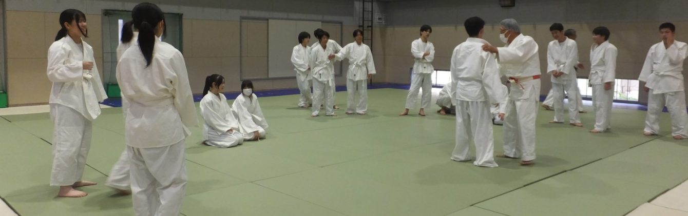 氷見市立西の杜学園