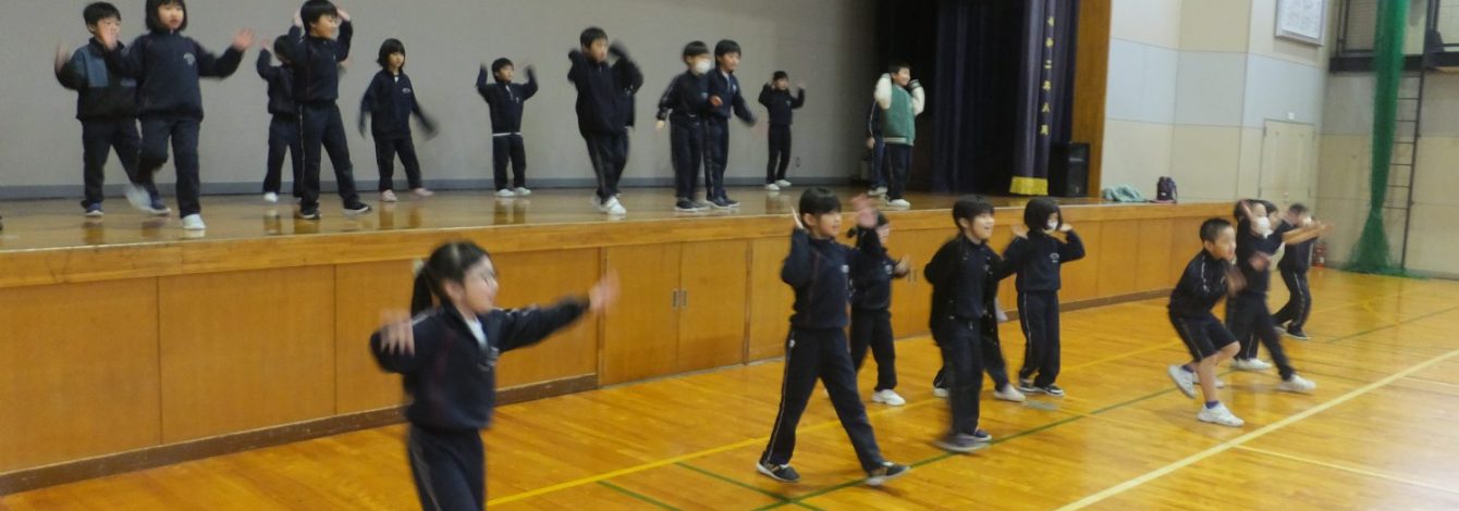 氷見市立西の杜学園